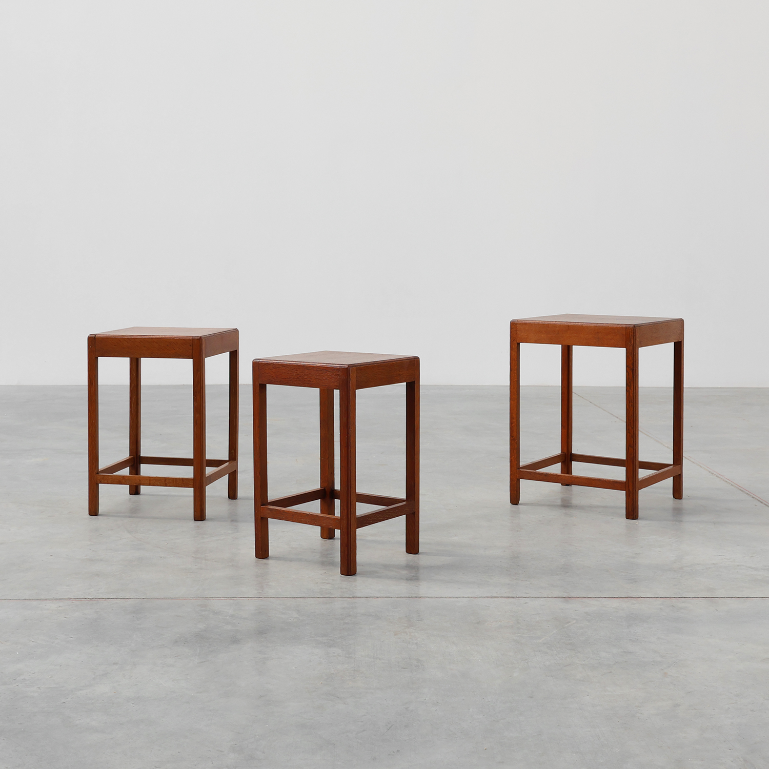 Set of 3 oak wood stacking tables in Art Deco style, France ca. 1925-img